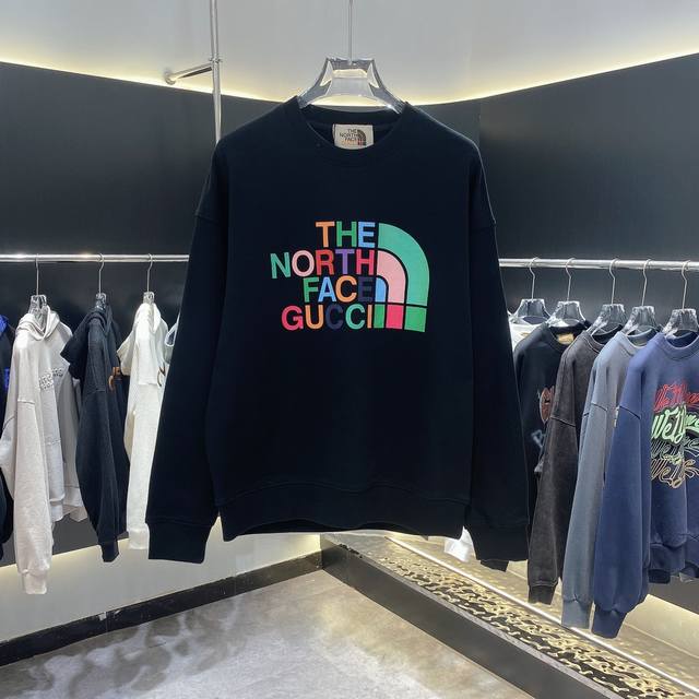 Gucci 古驰 ＆ The North Face 北面 联名卫衣 24Ss新款潮流经典卫衣，精致裁剪，高品质工艺！采用定织定染纯棉面料420克左右纯棉卫衣面料