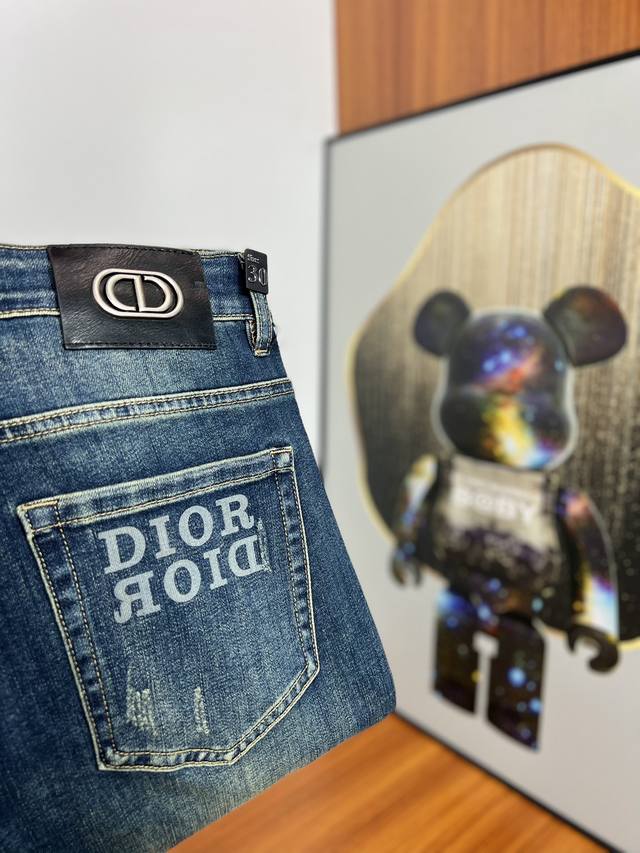 Dior 迪奥 2024秋冬新品 三标齐全 牛仔裤 好货不用过多介绍 看细节 专柜码数：29-38 175 140上身31码