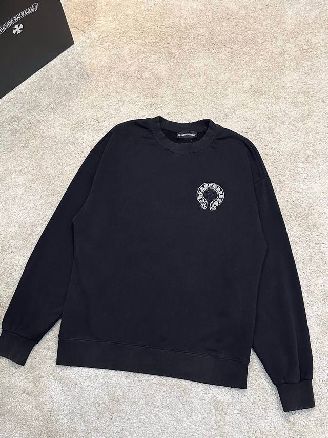 高品质 Chrome Hearts 克罗心高克重 最新圆领卫衣，圈棉柔软卫衣面料，重工立体刺绣贴布绣洗水 潮流感十足定染纯棉面料，Os版。男女同款。 颜色:黑色