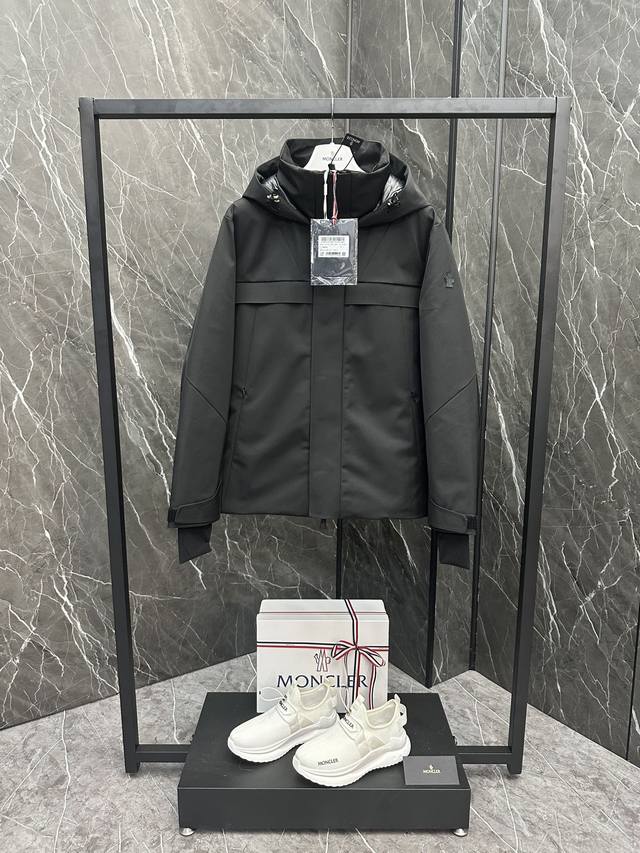 特级羽绒moncler黑标滑雪 渠道臻品 代工厂出口级别订单货品.品相完美.20024秋冬 Grenoble压胶滑雪羽绒服 彰显造型气质的不朽传奇.极致款的休闲