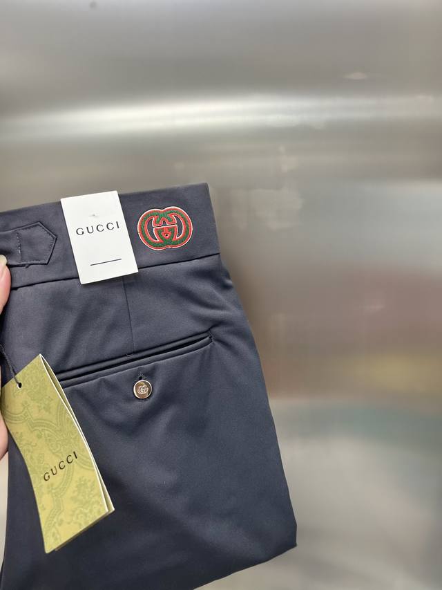 Gucci 古奇 2025春夏新品 三标齐全 西裤 休闲裤 好货不用过多介绍 看细节 专柜码数：29-36 175 140上身32码