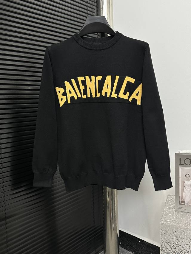 Balenciaga 巴黎24Ss 前后背提花黄色胶带针织 Os版型，不挑体型，基本都能穿 羊毛混纺超细包芯纱材质，手感柔滑细腻 经典色和版型，大气不挑人，久穿