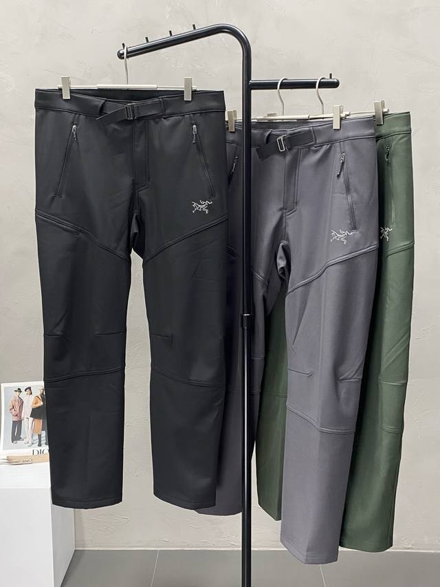 Arc’Teryx 始祖鸟独家客供新款 休闲裤 高端版本！专柜定制面料 透气舒适度高，细节无可挑剔，品牌元素设计理念，体现高品质。手感细腻柔软！呈现休闲裁剪，上