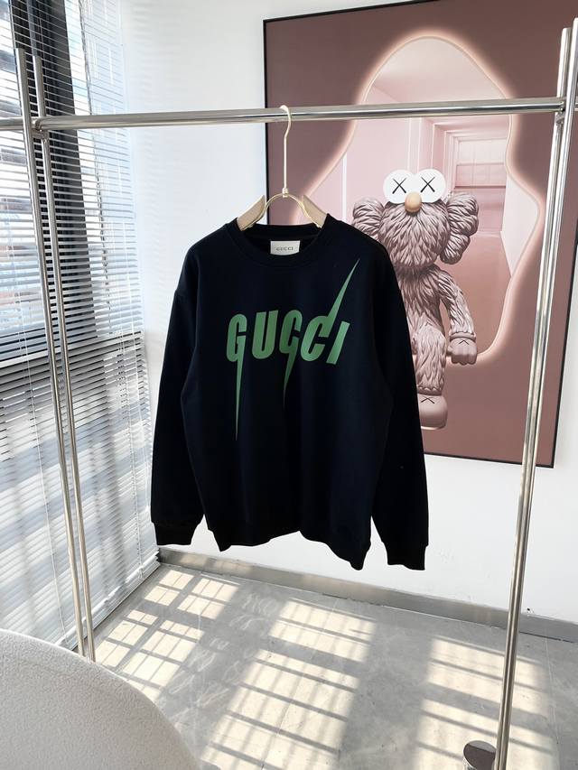 Gucci 古驰 2024秋冬全新系列卫衣，非常时髦前卫的一款男女同款长袖卫衣，，高品质数码印花图案工艺！品牌多年的设计理念！经典款式，时髦高级潮流奢华，客供进