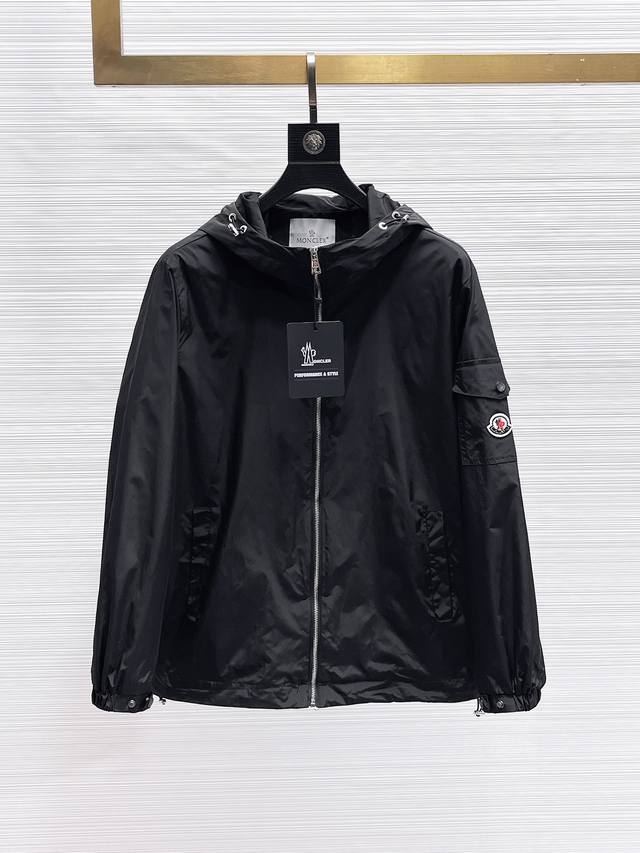 开秋爆款 蒙口 Moncler 官网同款，提前发售！2024Ss开秋新款男士夹克外套，原单三标齐全高端版本！带隐藏帽，专柜定制面料 透气舒适度高，细节无可挑剔，