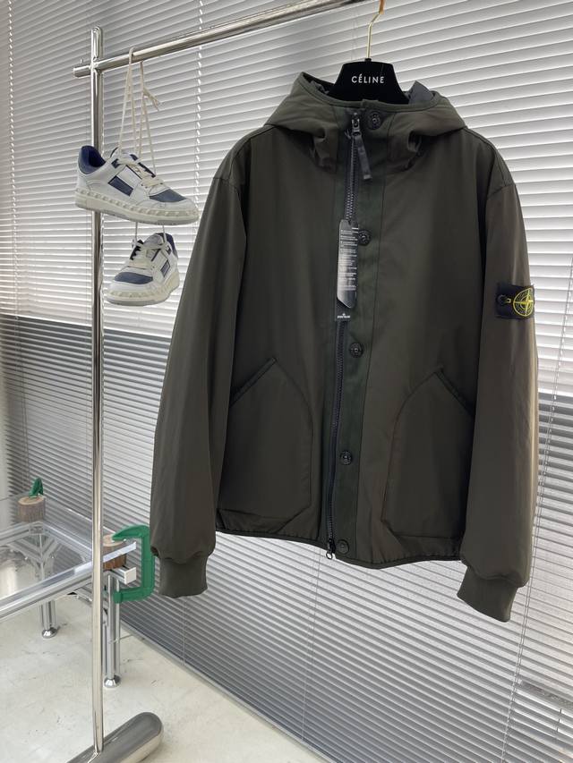 Stone Island 24最新官网在售款，同步！面料 处处显细节！实物更好看！ 码数 M L Xl Xxl M码衣长70 胸围120 肩宽49.5 L码衣长