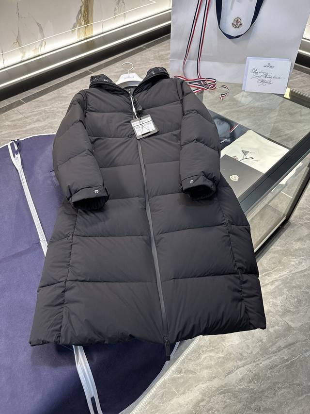 羽绒服- 特级羽绒moncler Arredoun女士兜帽长款羽绒夹克外套.特级鹅绒填充.条码款号齐全,对应官网一致.吊牌内置nfc电子感应防伪.支持多重防伪验