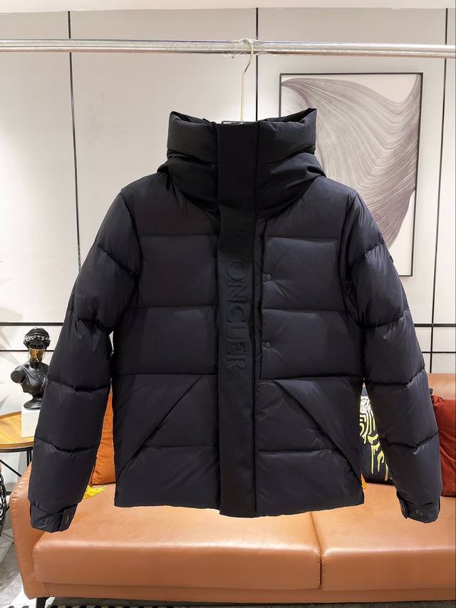 Moncler 蒙口 黑武士 2024秋冬新款联名羽绒服 原版1:1订制五金配件全进口原版定制 欢迎专柜对比 绝对的高品质 采用顶级90白鸭绒 超柔软 充羽量蓬