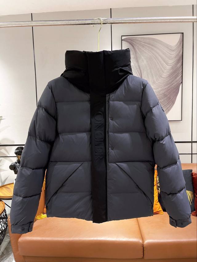 Moncler 蒙口 黑武士 2024秋冬新款联名羽绒服 原版1:1订制五金配件全进口原版定制 欢迎专柜对比 绝对的高品质 采用顶级90白鸭绒 超柔软 充羽量蓬