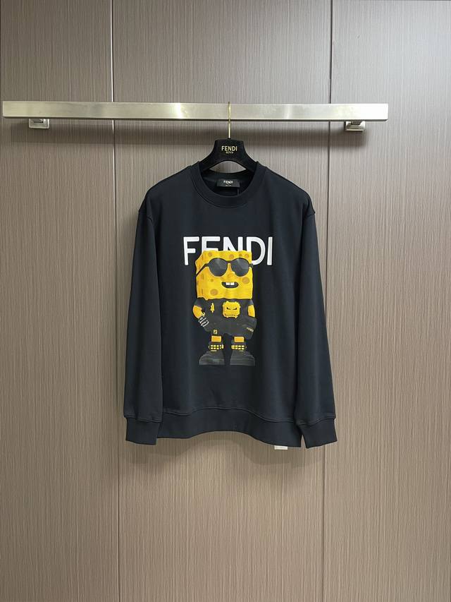 Fendi 2024Ss新款圆领卫衣．净版推荐．胸口精致卡通印花．简单高级不啰嗦！重工3D立体印花．380G毛圈卫衣。尺码：Xs-L