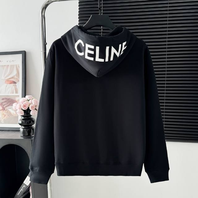 款号：W117 Celine 赛琳印花拉链卫衣外套 衣服面料采用原版定织定染纯棉毛圈400G高克重面料，柔软亲肤细腻。做工细致，厚度适中，后领织带包边延伸到肩部